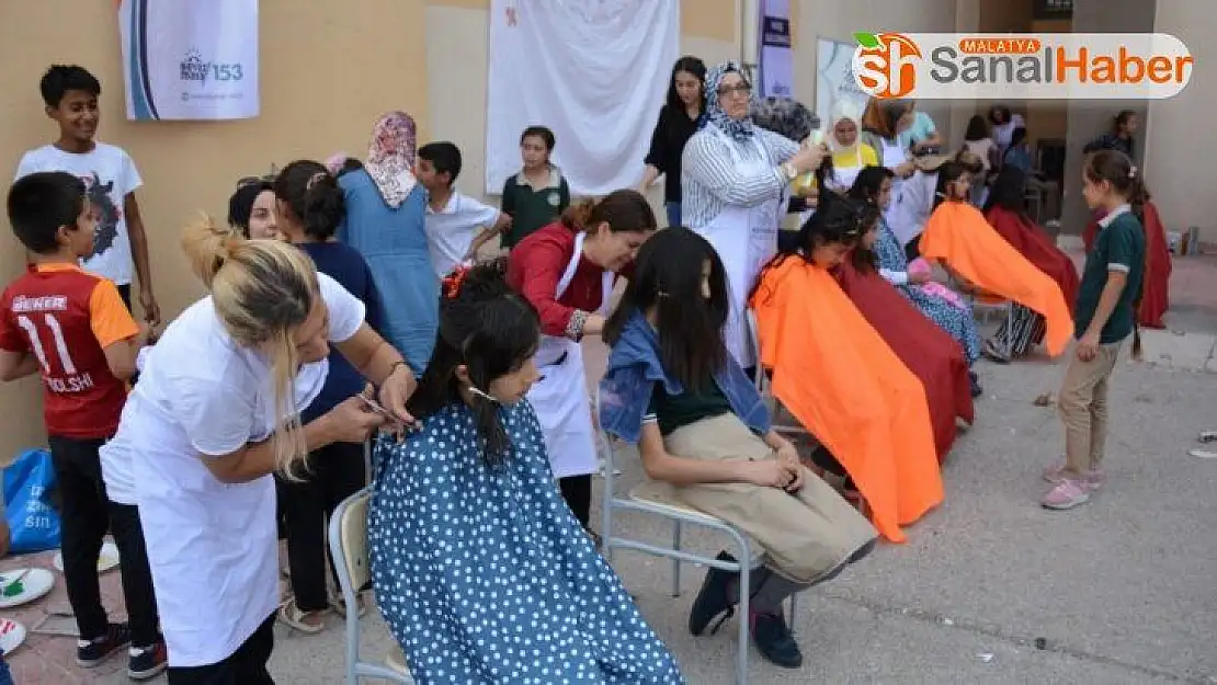 Küçük kızların saç bakım ve kesimi yapıldı