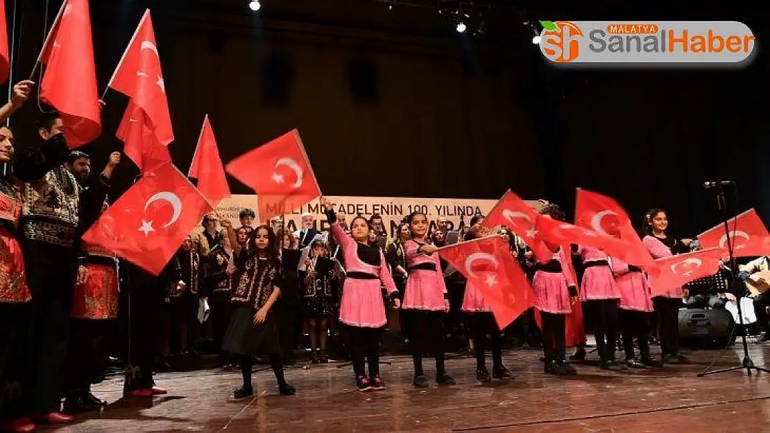 Kurtuluşun 100'üncü yılı 'Türk Halk Müziği' ile kutlandı
