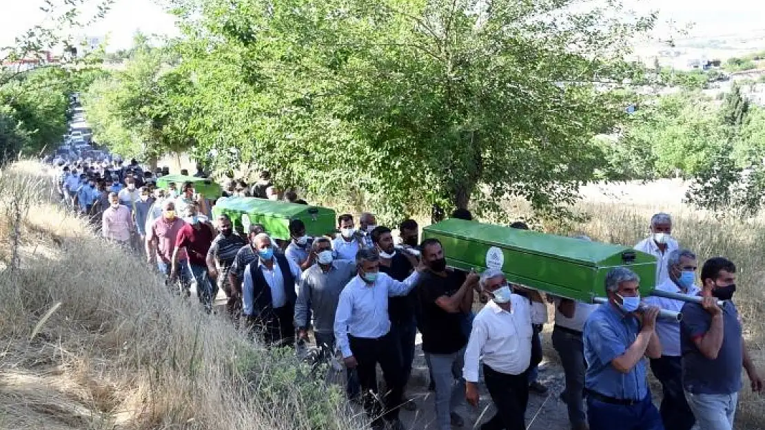 'Kuyu faciasında ölen baba ve iki oğlu defnedildi'