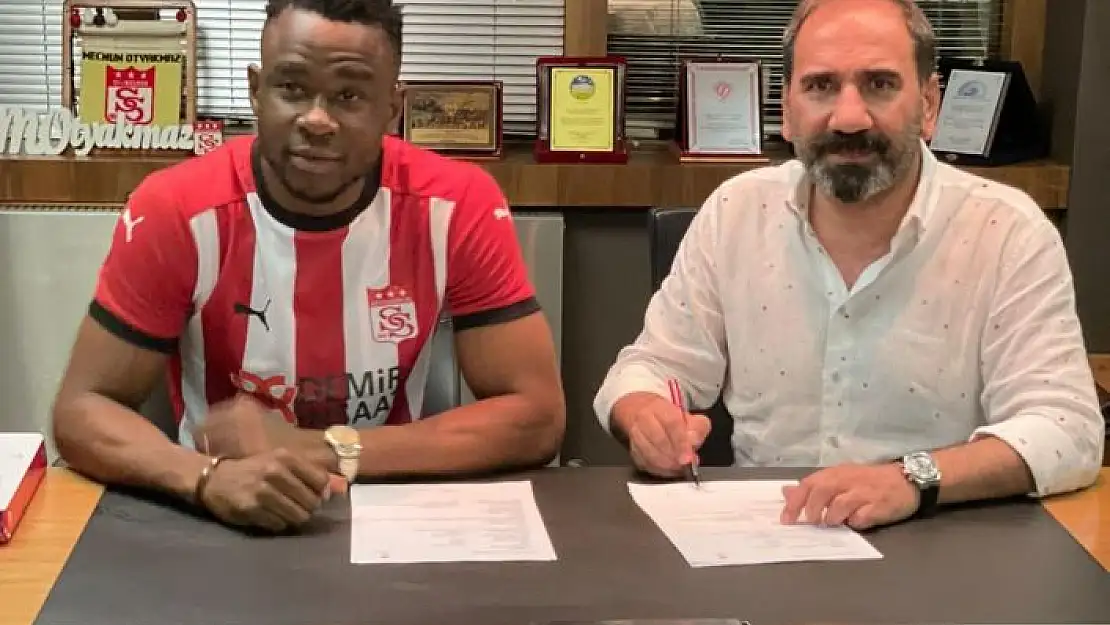 'Leke Samson James resmen Sivasspor´da'