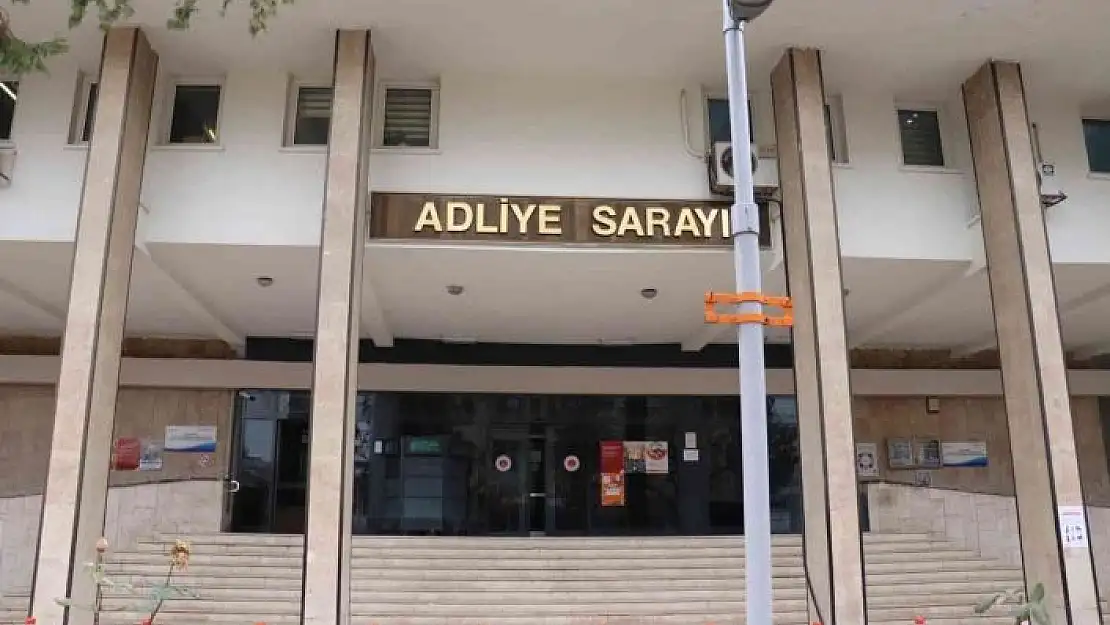 'Leman Sam hakkında suç duyusunda bulundu'