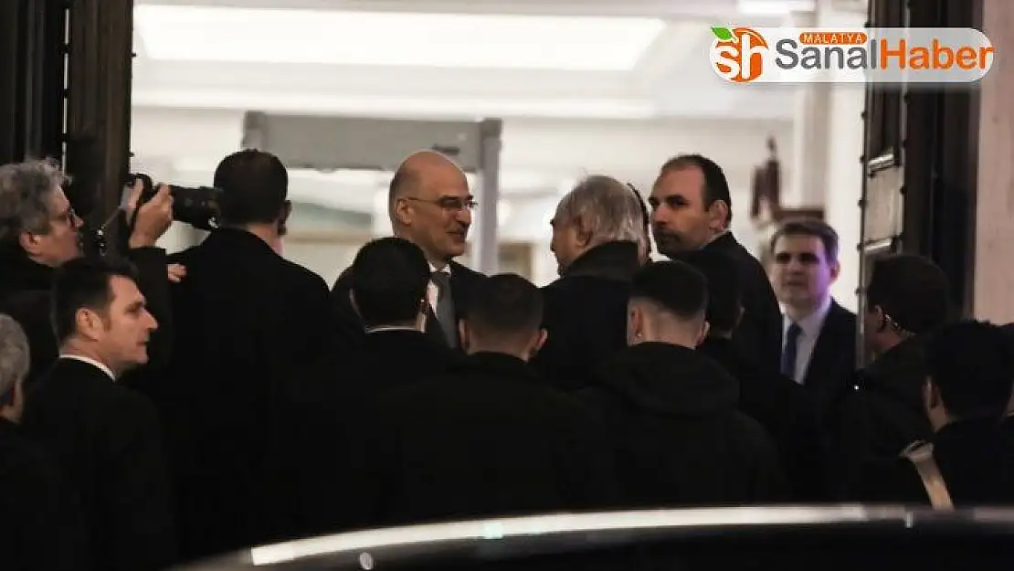 Libya'nın darbeci generali Hafter, Atina'da
