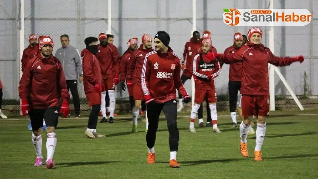 Lider Sivasspor'da Kasımpaşa hazırlıkları başladı