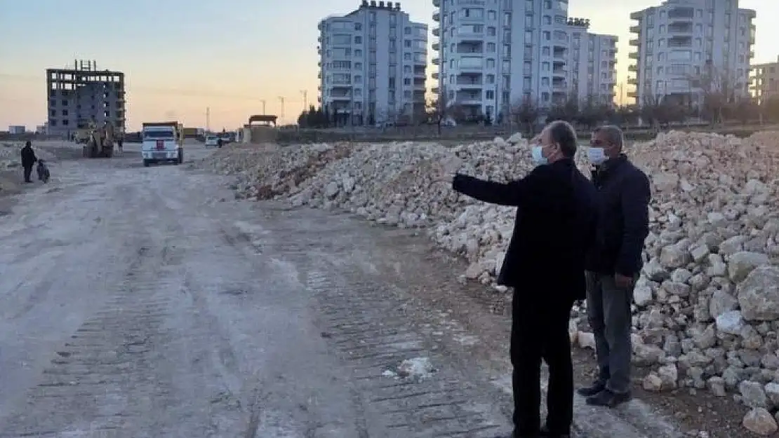 'Lise Caddesindeki çalışmalar sürüyor'