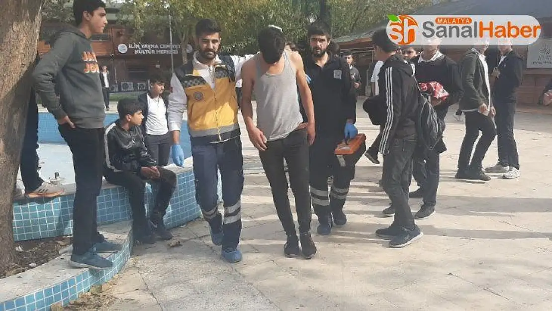 Lise öğrencileri arasında kavga: 2 yaralı
