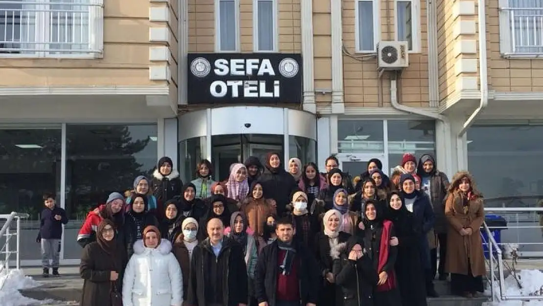 'Lise öğrencileri kampta bir araya geldi'