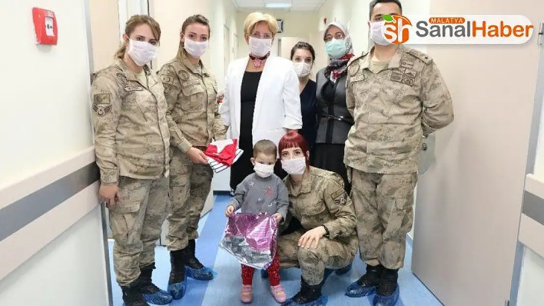 Lösemili çocuklara Jandarma ilgisi