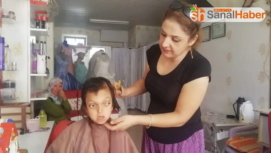 Maddi durumu zayıf öğrencilere ücretsiz saç kesimi