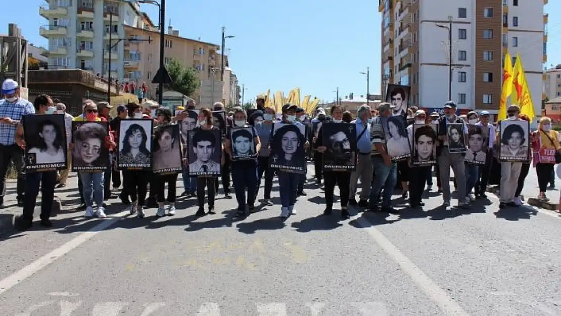 'Madımak olayında hayatını kaybedenler anıldı'