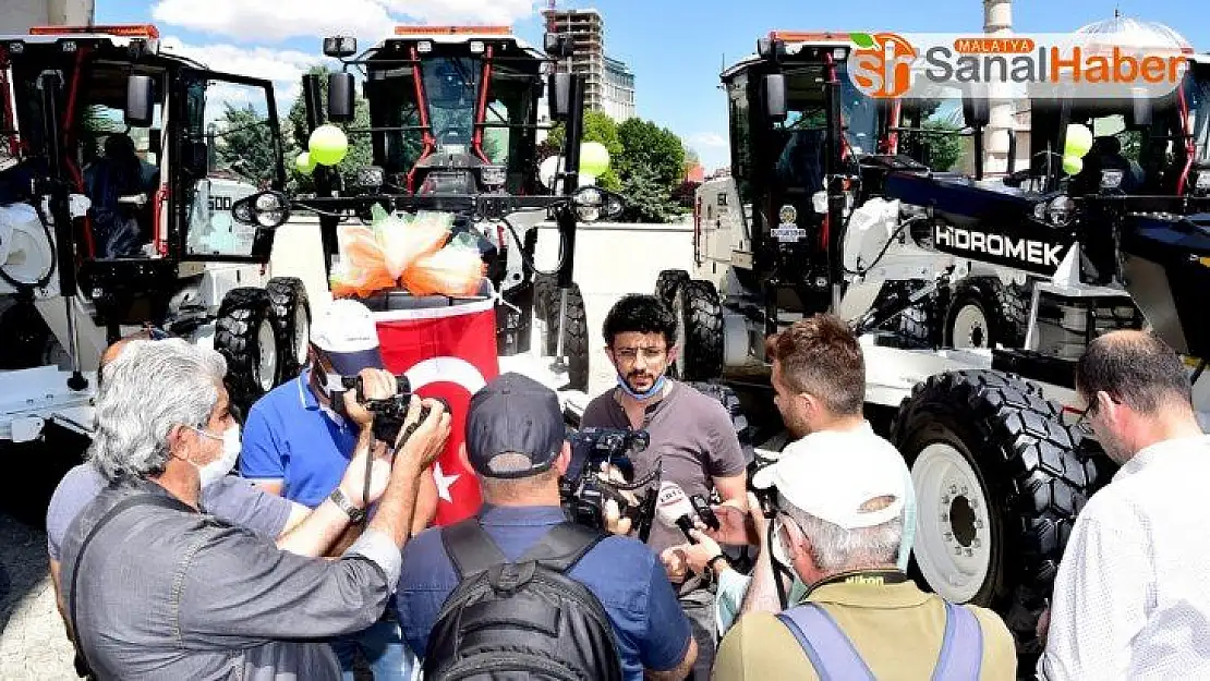Malatya Büyükşehir Belediyesine yeni iş makineleri