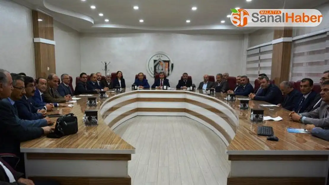 Malatya'da 'Oku-Yorum' Projesi başlatıldı