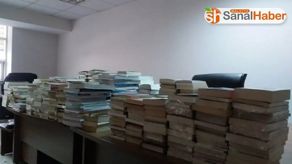 Malatya'da korsan kitap operasyonu