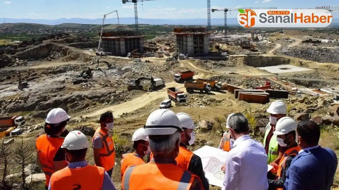 Malatya'da deprem konutları yükseliyor