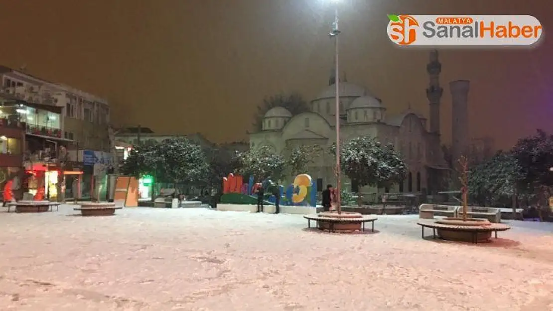 Malatya'da eğitime kar engeli