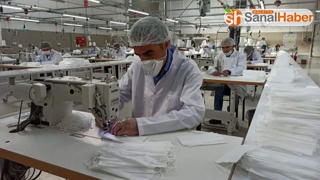 Malatya'da günde 2 milyon adet maske üretiliyor