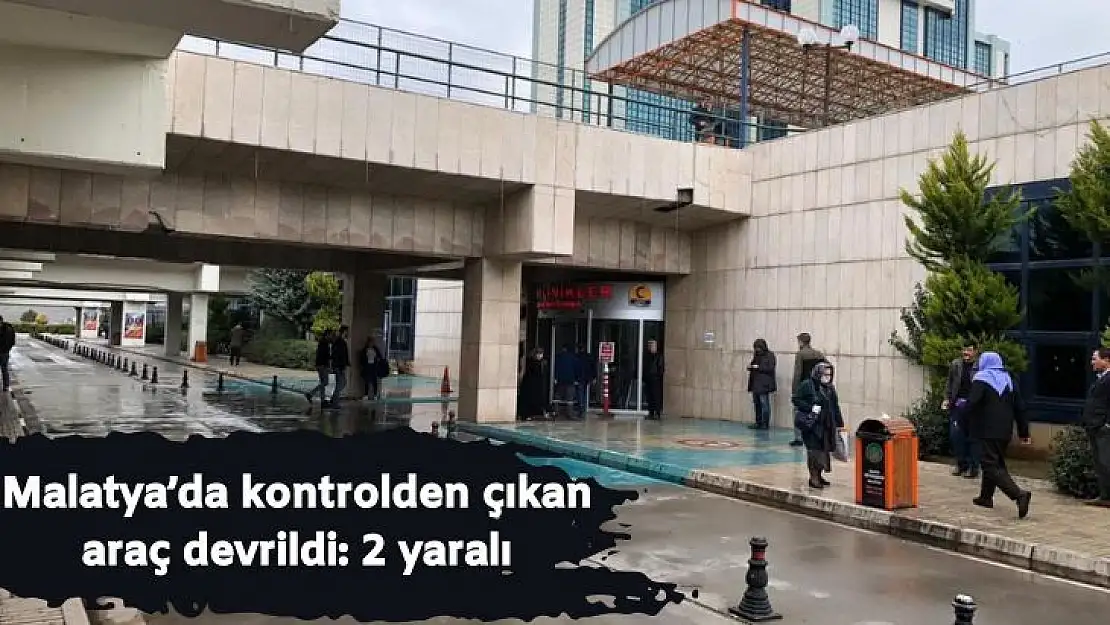 Malatya´da kontrolden çıkan araç devrildi: 2 yaralı