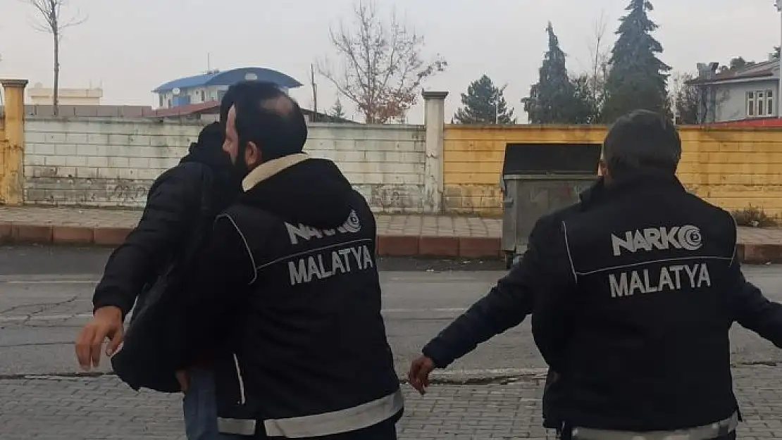 'Malatya´da polisinden okul çevrelerinde denetim'