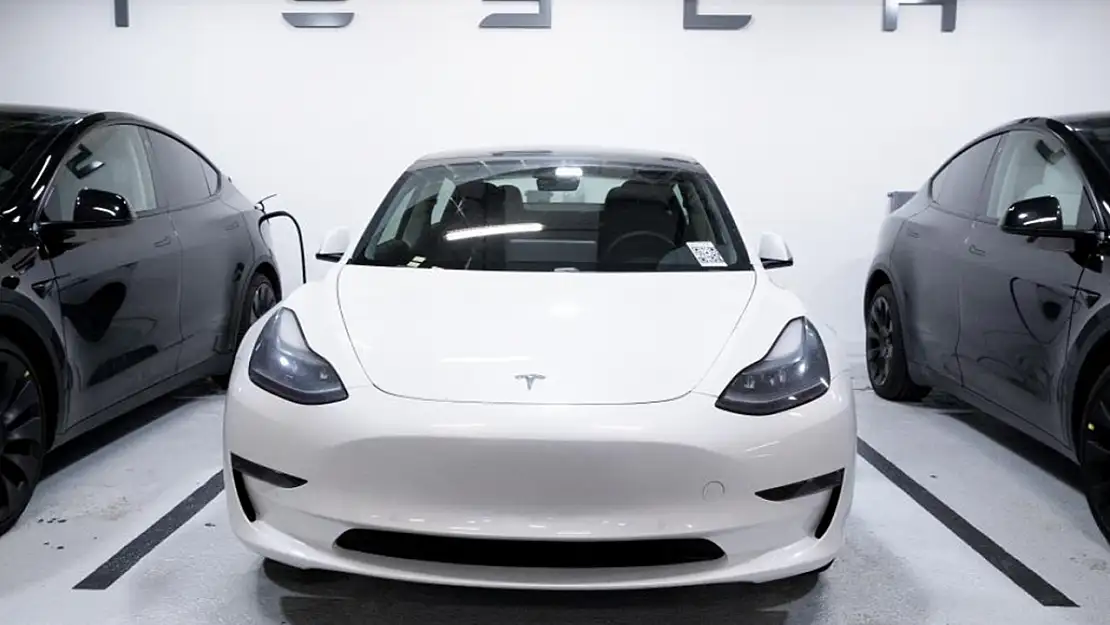 Malatya'da Tesla marka araç alev aldı: 2 hemşire yanarak can verdi