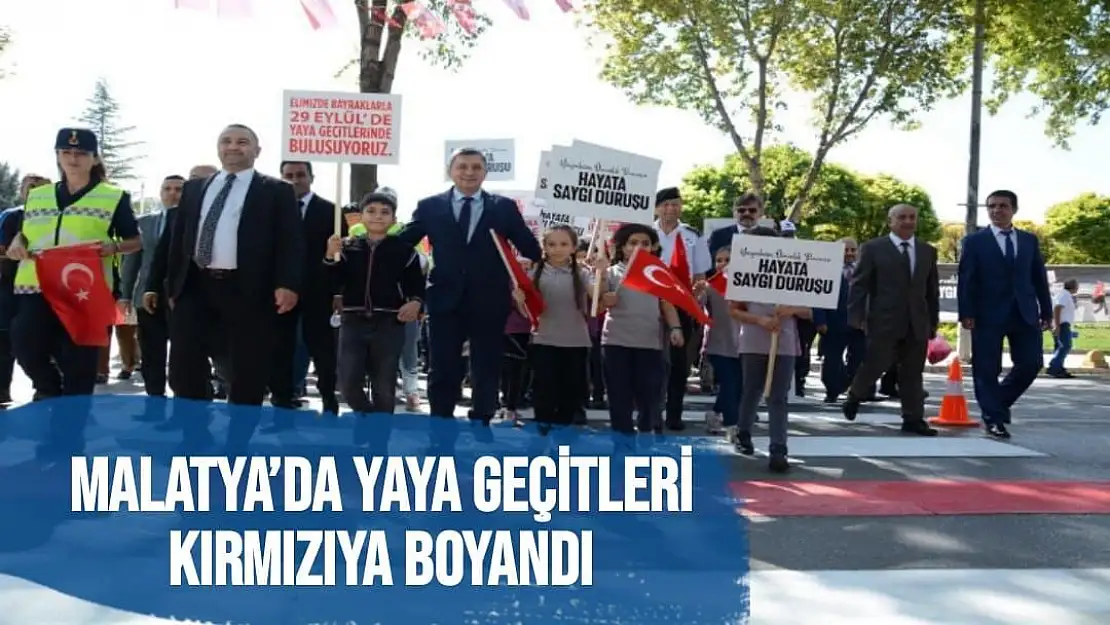 Malatya´da yaya geçitleri kırmızıya boyandı