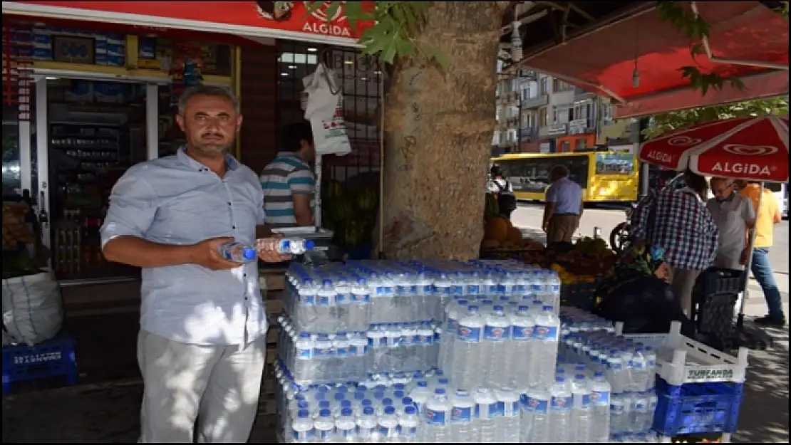 Kavurucu sıcaklıkların arttığı Malatya´da hazır suya yoğun talep