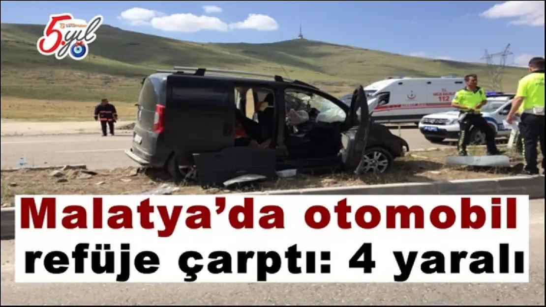 Malatya´da otomobil refüje çarptı: 4 yaralı
