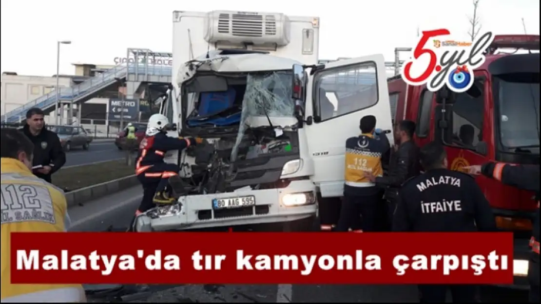 Malatya´da tır kamyonla çarpıştı 1 yaralı