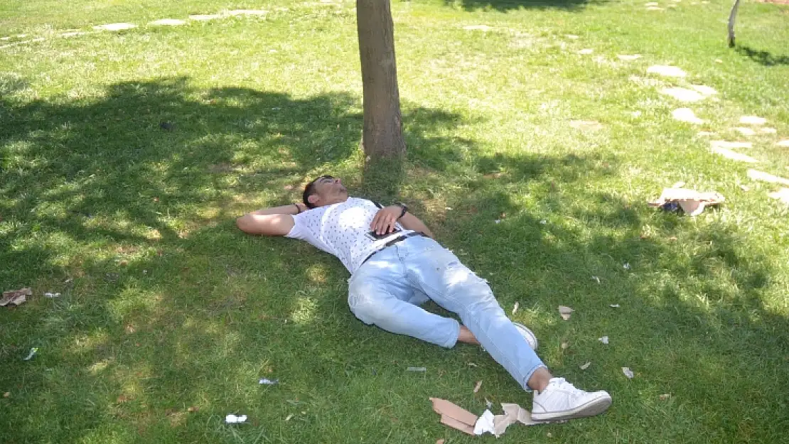 Malatya da sıcak hava bunalttı