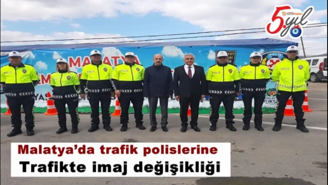 Malatya´da trafik polislerine Trafikte imaj değişikliği