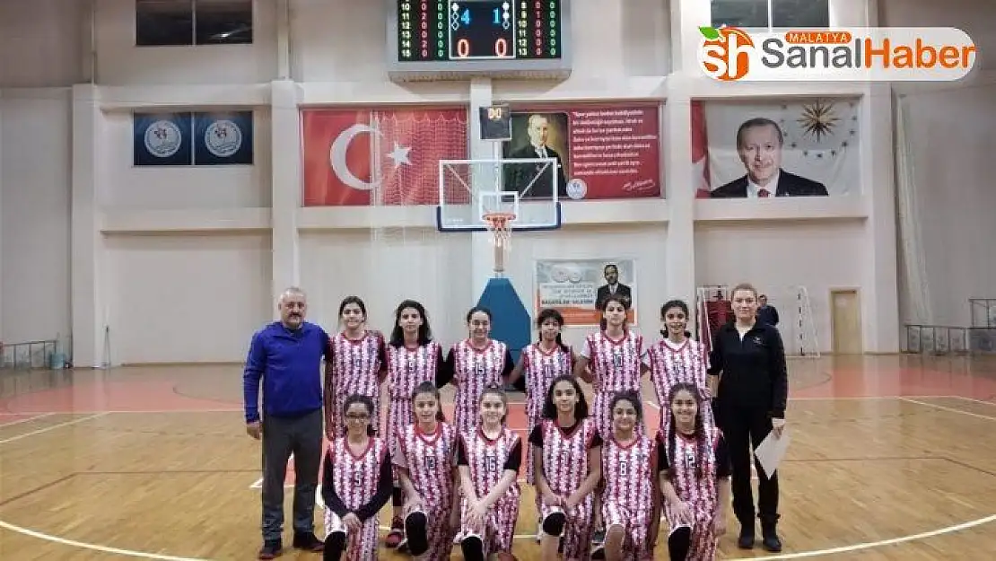 Malatya kız ve erkek takımı yarı finallere katılma hakkı elde etti