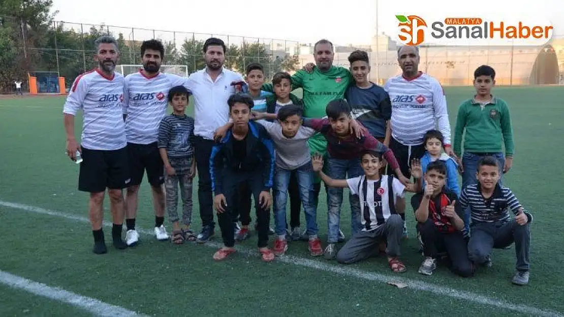 Malatya ve Şanlıurfa masterlar takımları dostluk maçında karşılaştı