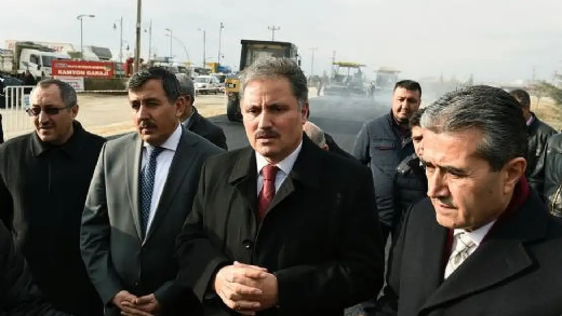 '  	 BÜYÜKŞEHİR BELEDİYESİ `ÖLÜM YOLU´NA NEŞTER VURDU'