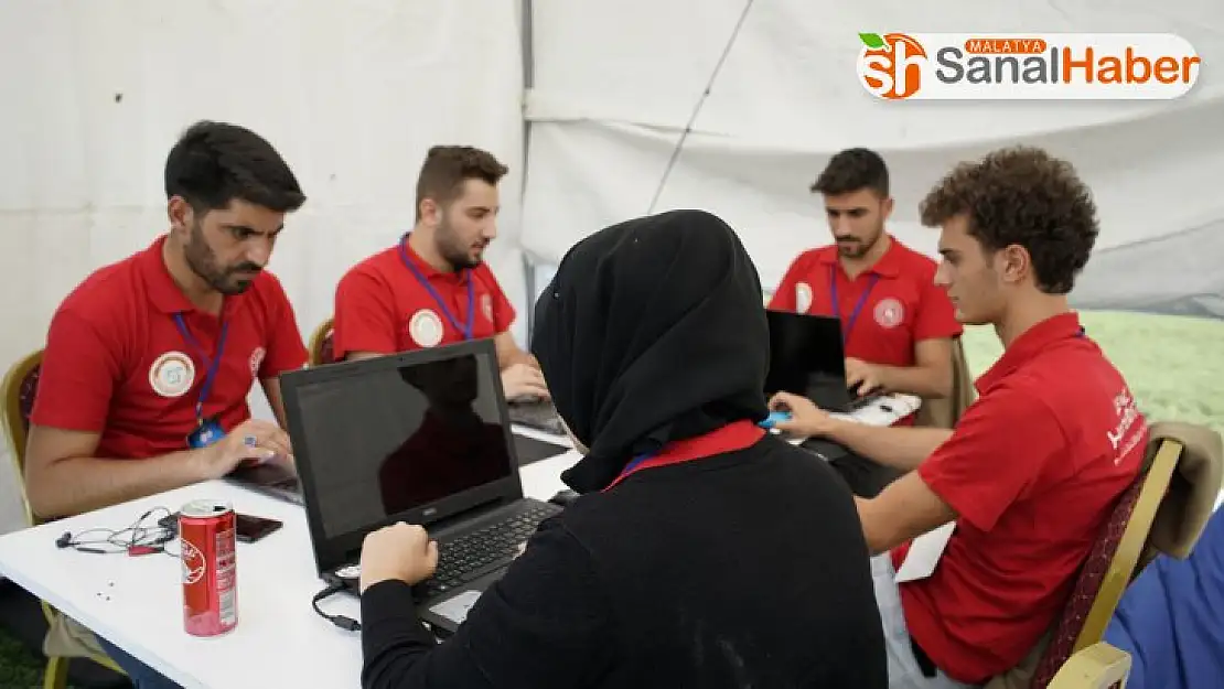Malatyalı gençler 30 saatlik Hackathonda kod yazarak ter döktü!
