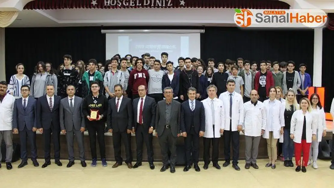 Malatyalı öğrenci Robotik yarışmasında dünya 5'incisi oldu