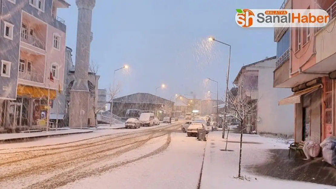 Mart ayında lapa lapa kar yağdı