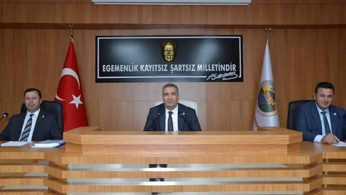 'Meclis üyeleri 2023 mali yılı bütçesini komisyona havale etti'