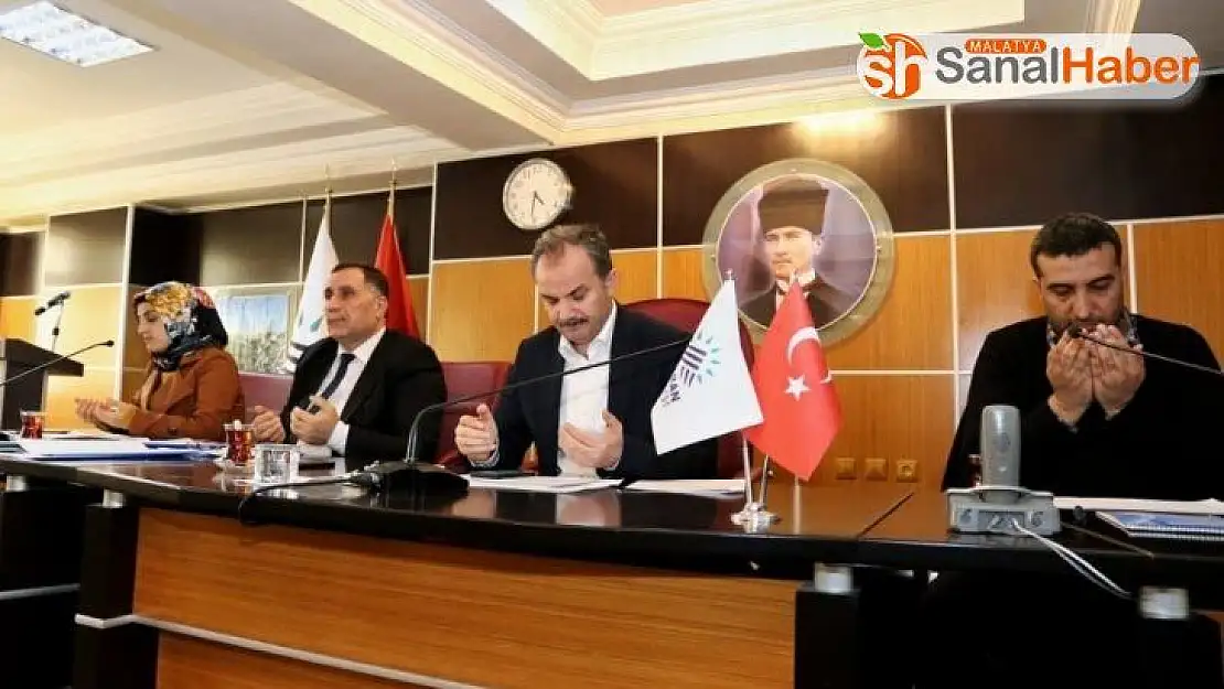 Meclis üyelerinden askerler için dua