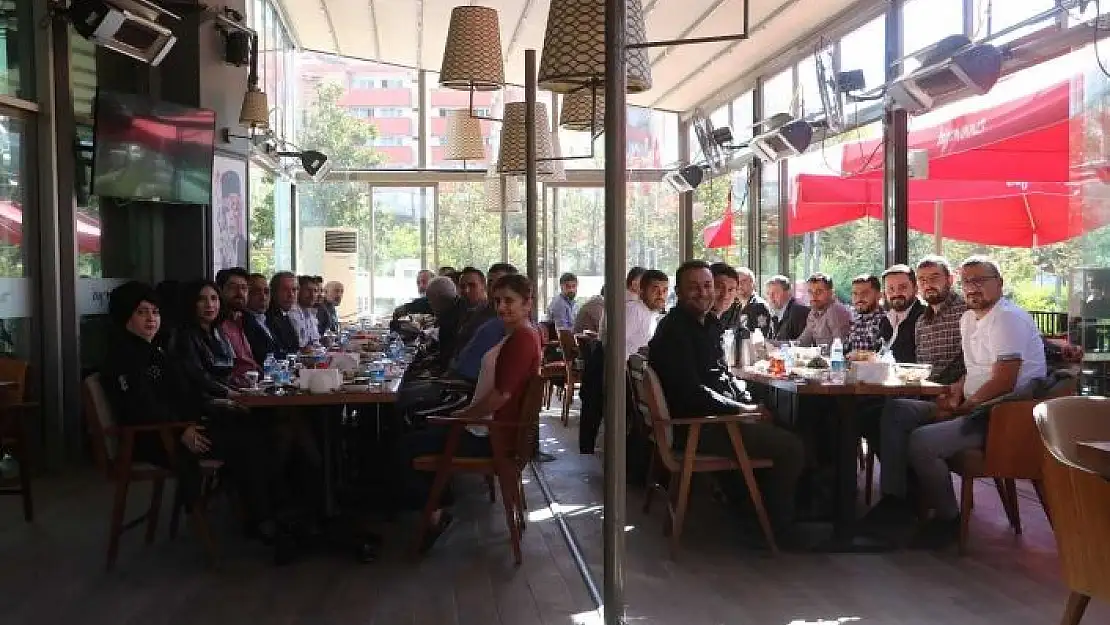 'MGTC basını kahvaltıda bir araya geldi'