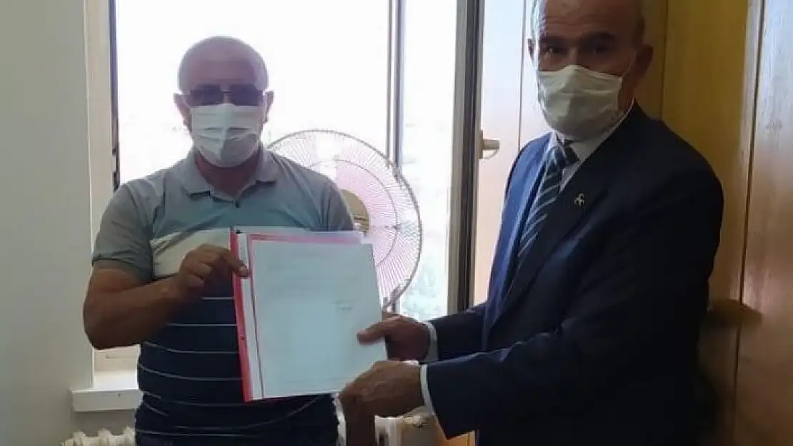 'MHP´li Kaya mazbatasını aldı'