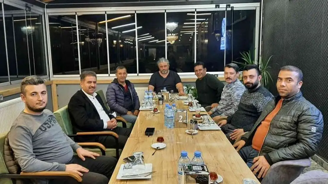 'Milletvekili Fırat gazetecilerle bir araya geldi'