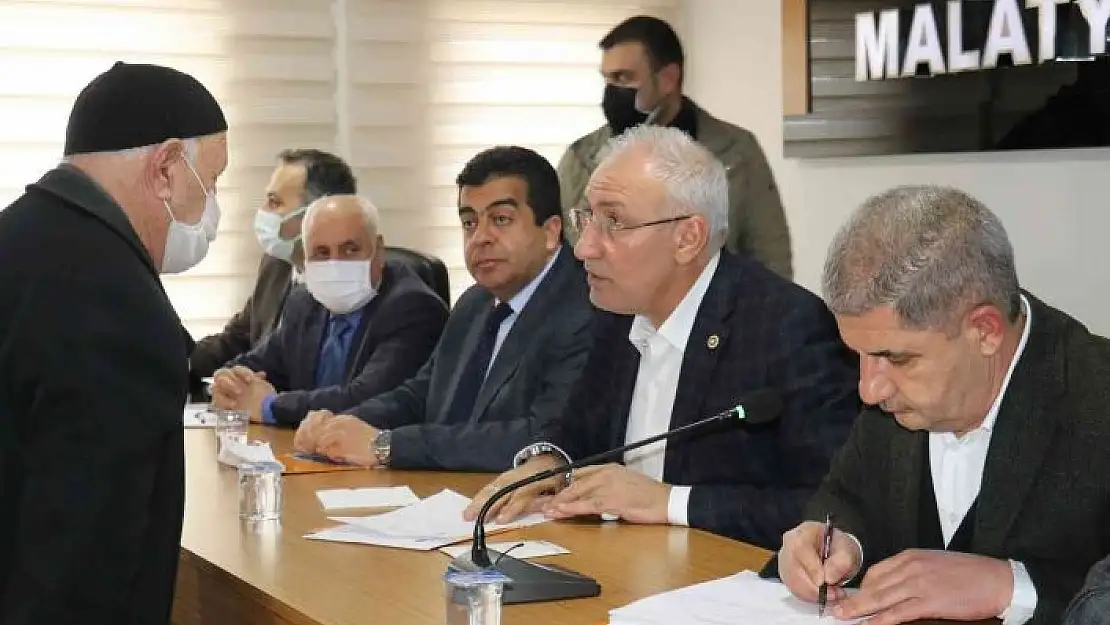 'Milletvekili Kahtalı, Halk Günü´nde vatandaşları dinledi'