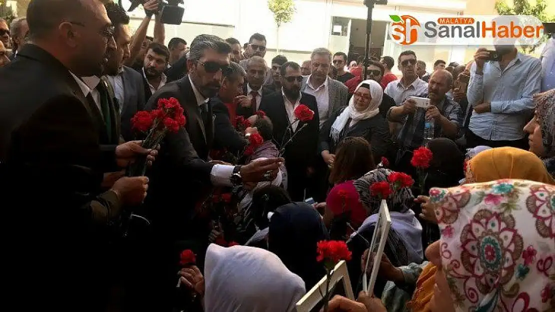Milli Beka Hareketi'nden Diyarbakır'daki annelerine tam destek