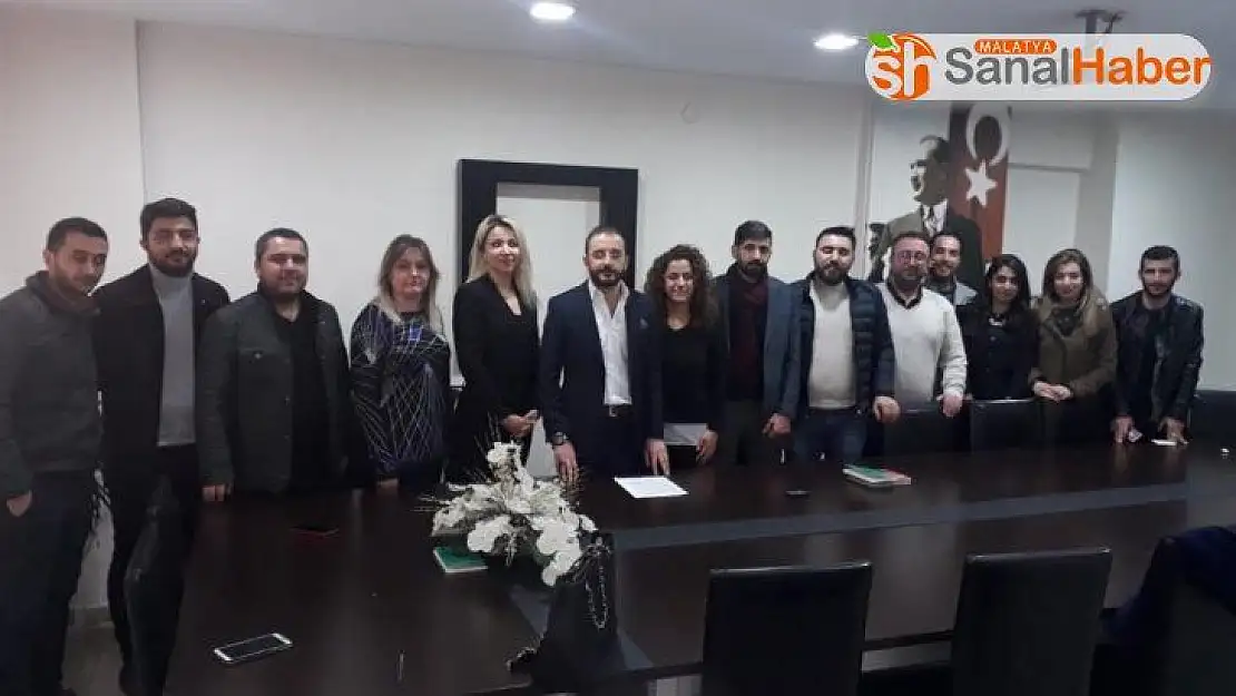 Malatya'da 5 katlı okul tepkisi