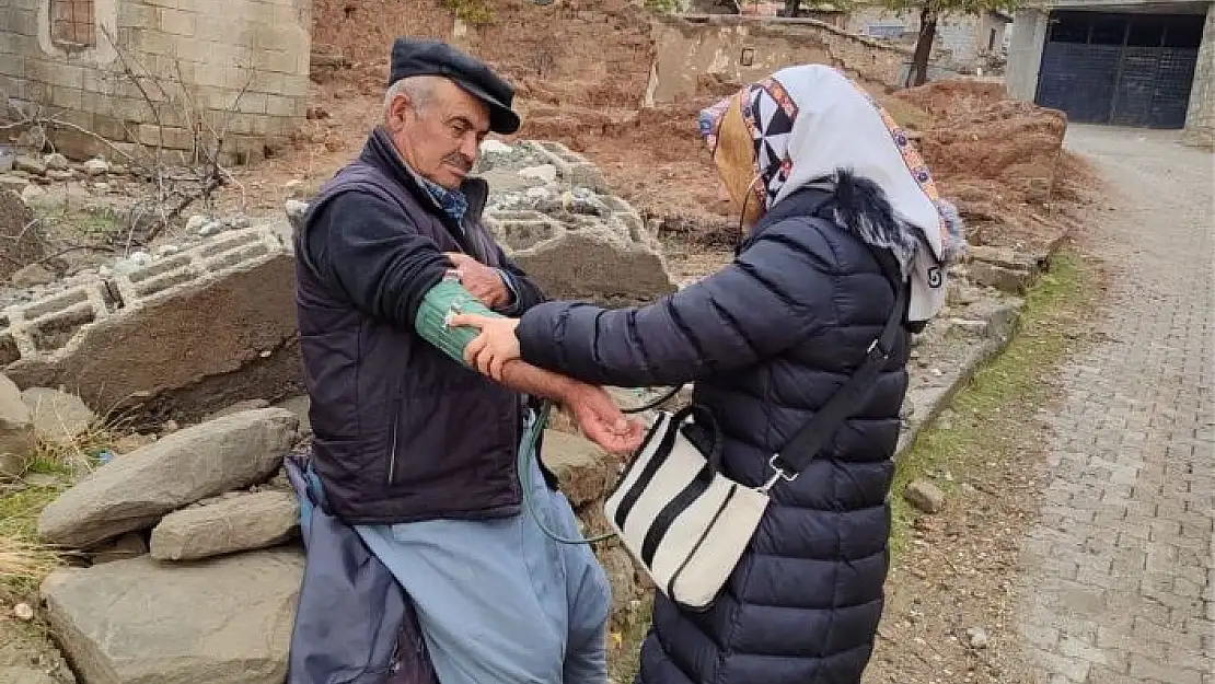 'Mobilize ekiplerle sağlık hizmetleri vatandaşın ayağına gidiyor'