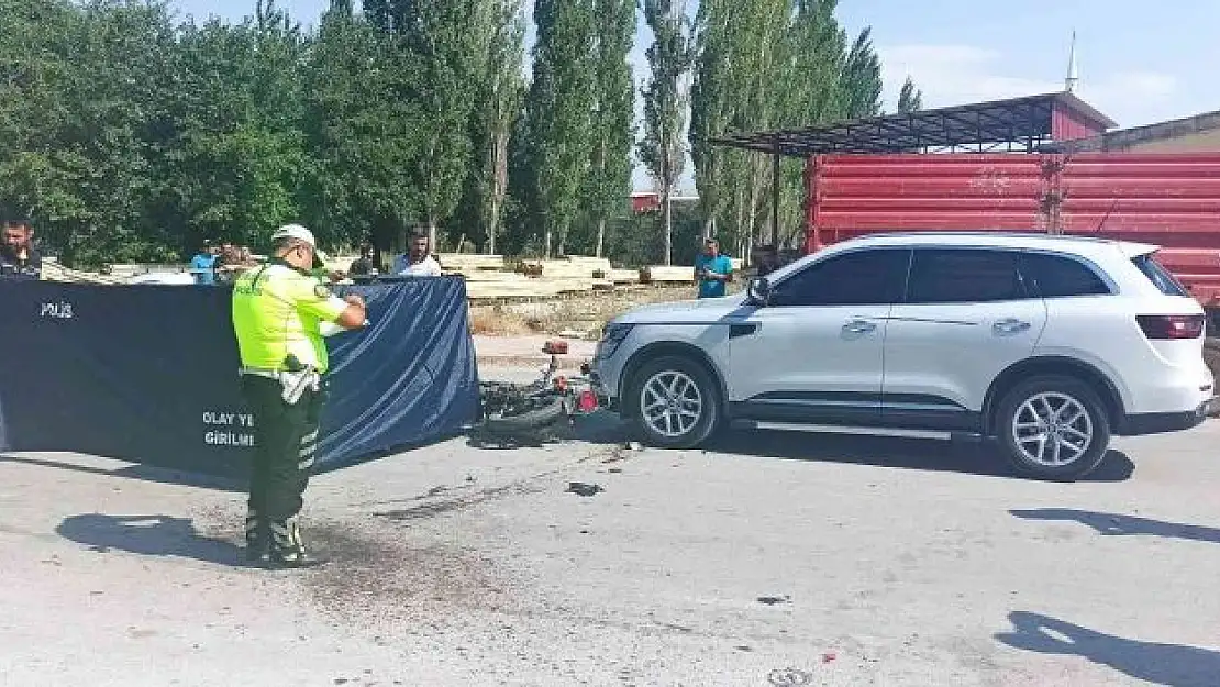 'Motosikletli gencin hayatını kaybettiği kaza kamerada'