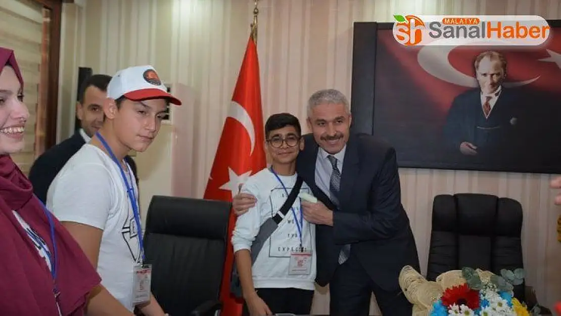 Müdür Ergüder, çocukların Dünya Çocuk Hakları Gününü kutladı