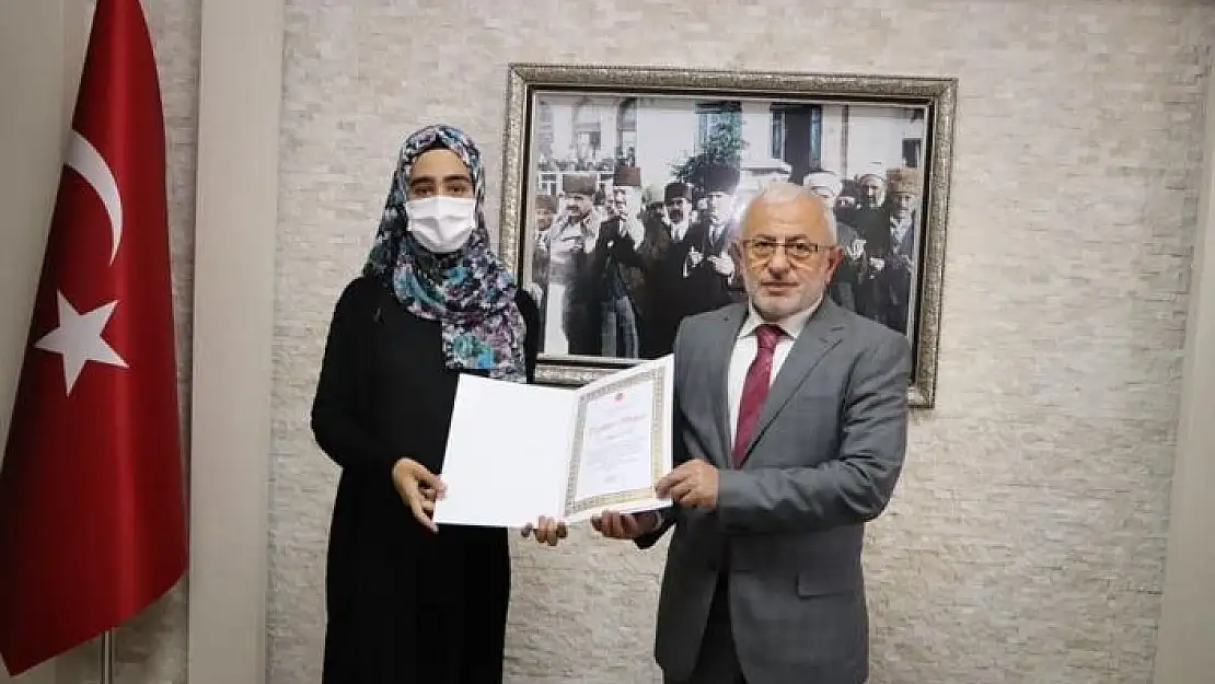 'Müftü Akkuş´tan gönüllü destekçilere teşekkür belgesi'