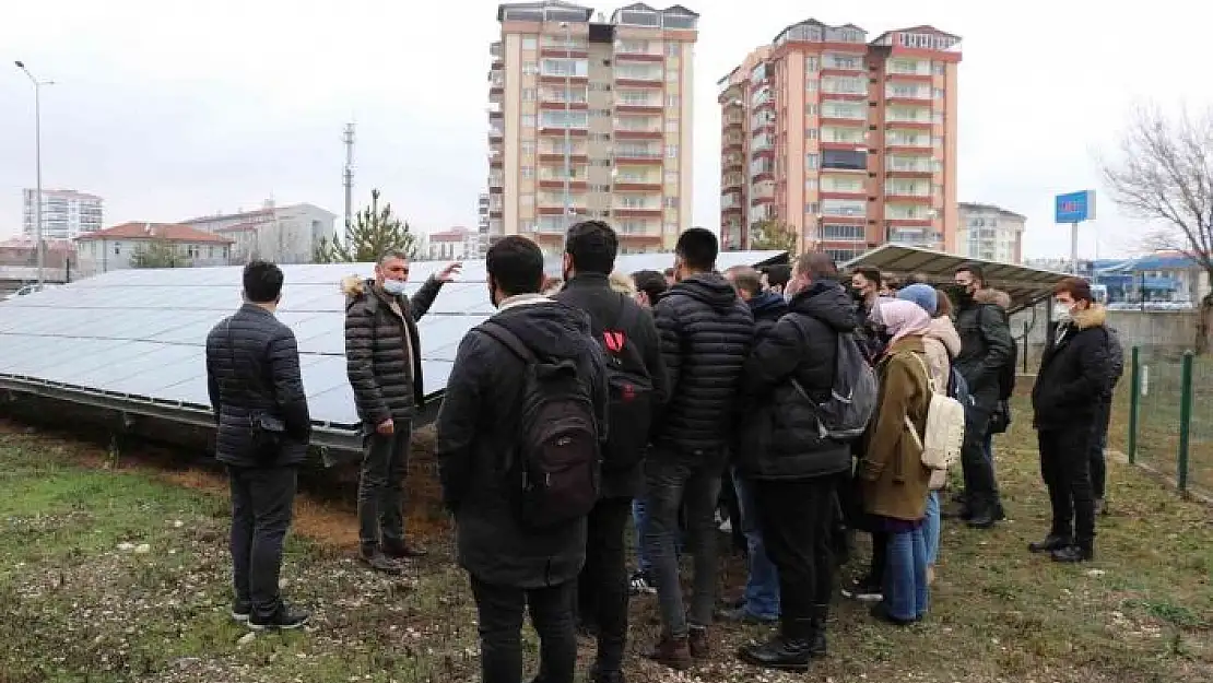 'Mühendis adaylarından ÇEDAŞ kampüsündeki GES´e teknik gezi'