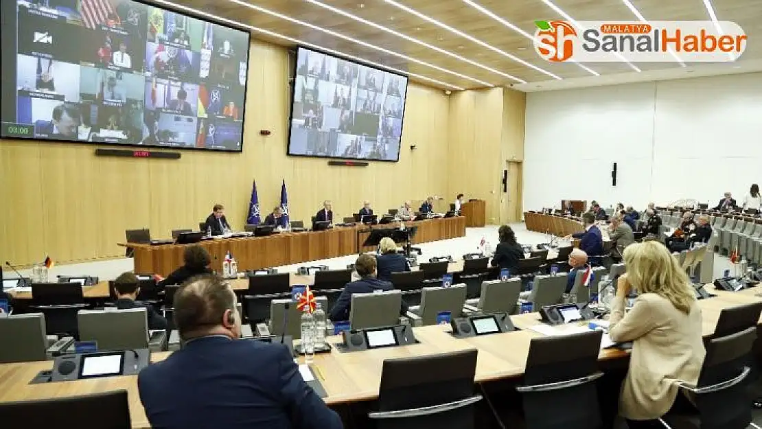 NATO Savunma Bakanları, Covid-19'da ikinci dalga riskini görüştü