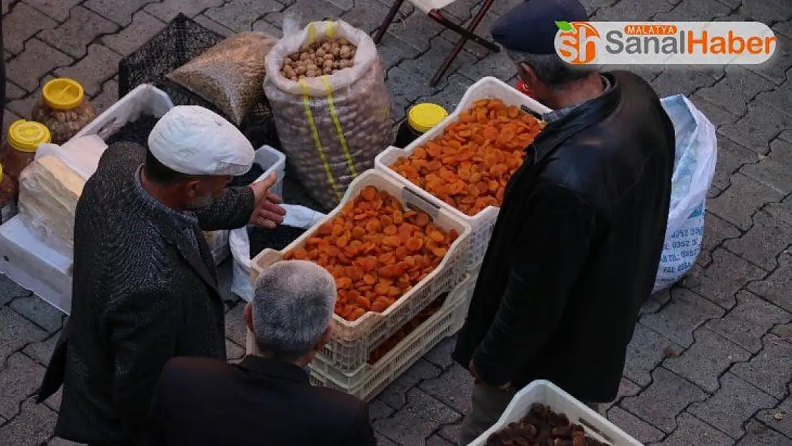 Kayısı Fiyatı Yüzleri Güldürüyor