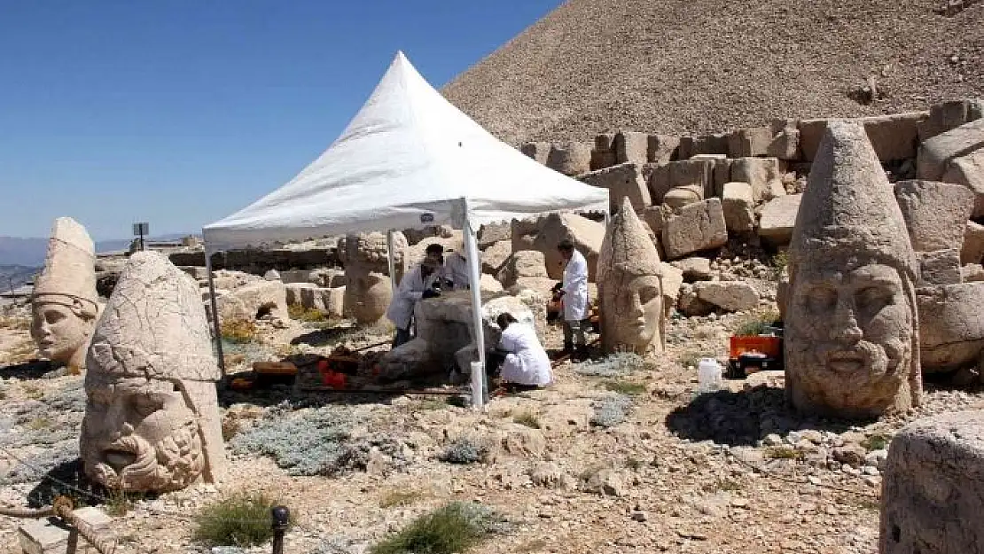 'Nemrut Dağı´ndaki heykellere `nano kireç´ dolgusu'